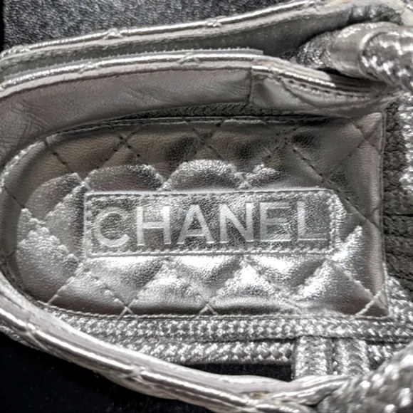 šSOLD CHANELš¤©20S CC Lambskin Cord Rope Logo Dad Sandals in Silver Sz 39 - Picture 5 of 16